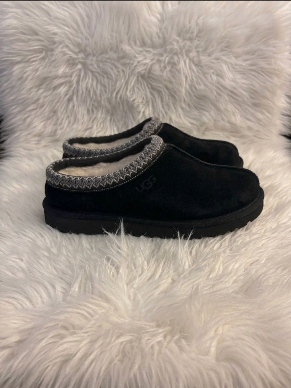 UGG Womens Tazman Black Shearling-Lined Slip-On Clog
